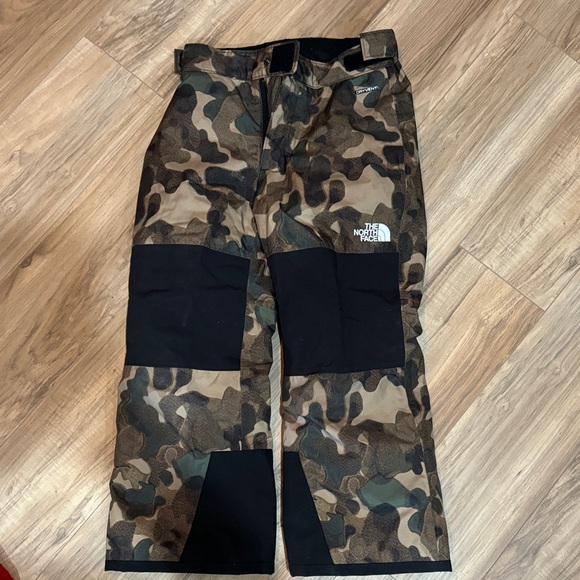 The North Face Men's Black and Brown Cargo Pants